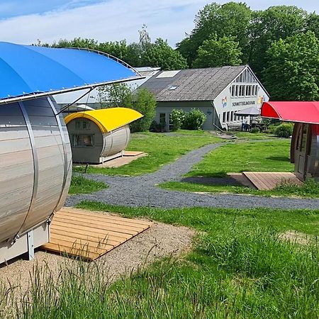 Schlaffaesser Am Schmetterlingspark Uslar Exteriér fotografie